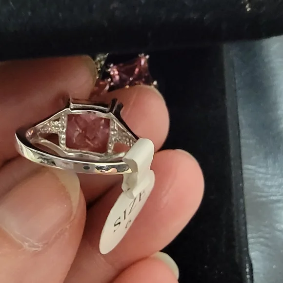 Pink zirconia jewelry set - Picture 3 of 6